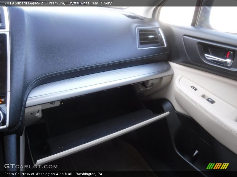 Crystal White Pearl / Ivory 2019 Subaru Legacy 2.5i Premium