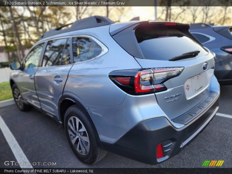 Ice Silver Metallic / Titanium Gray 2020 Subaru Outback 2.5i Premium