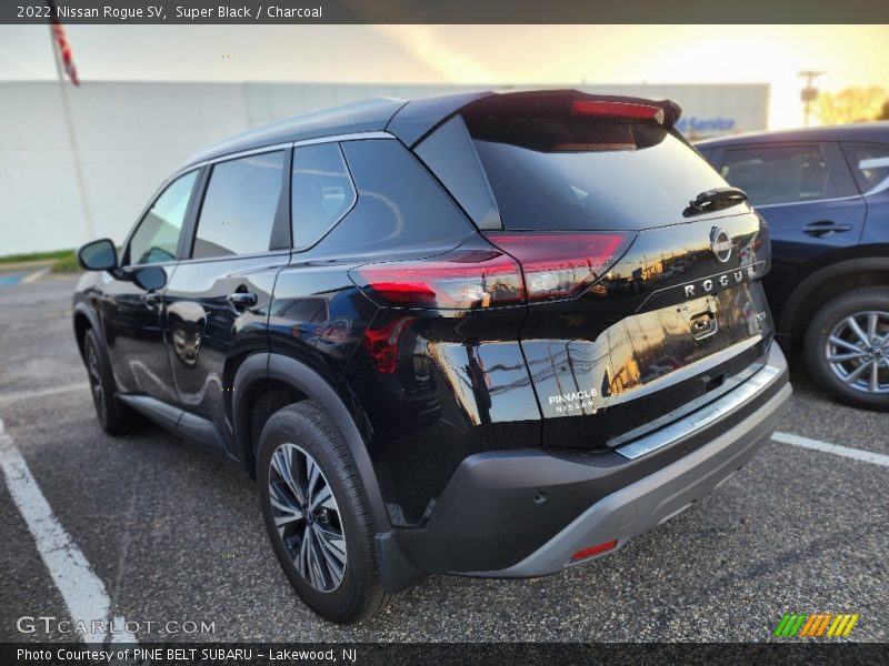 Super Black / Charcoal 2022 Nissan Rogue SV