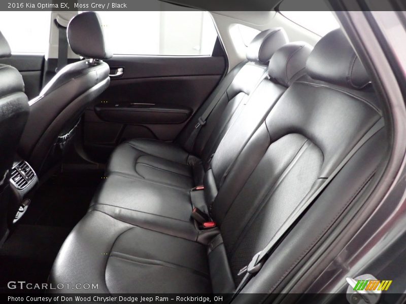 Rear Seat of 2016 Optima EX