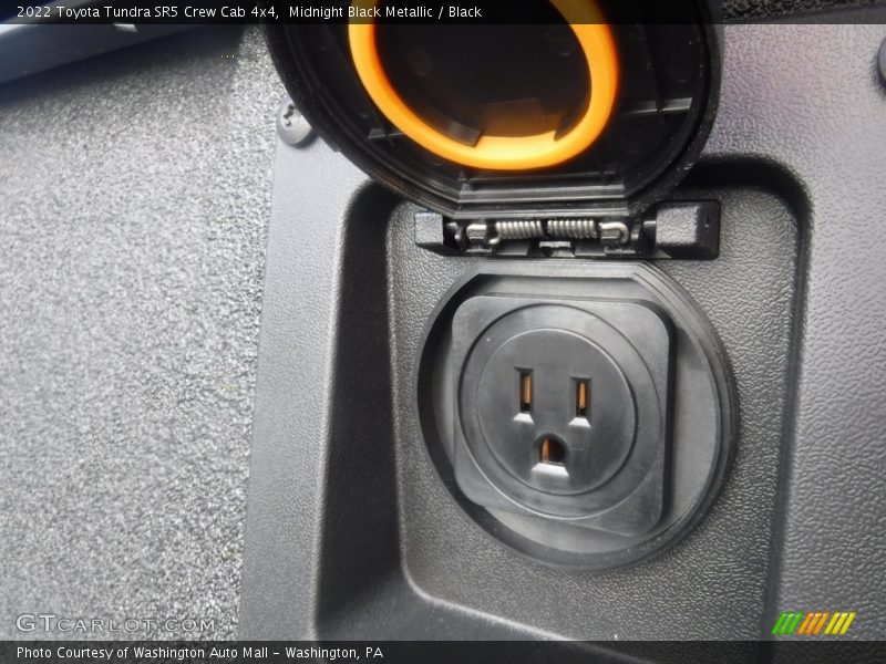 Midnight Black Metallic / Black 2022 Toyota Tundra SR5 Crew Cab 4x4