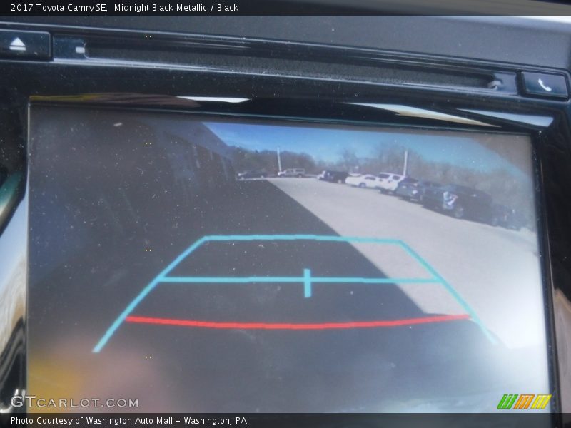 Midnight Black Metallic / Black 2017 Toyota Camry SE