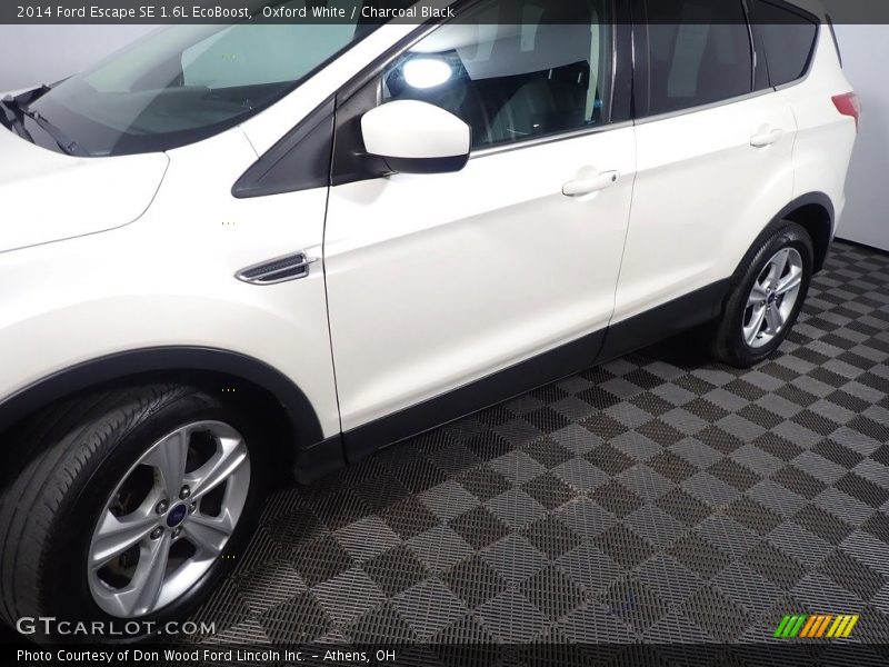 Oxford White / Charcoal Black 2014 Ford Escape SE 1.6L EcoBoost