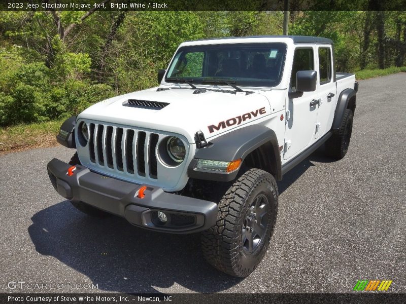 Bright White / Black 2023 Jeep Gladiator Mojave 4x4