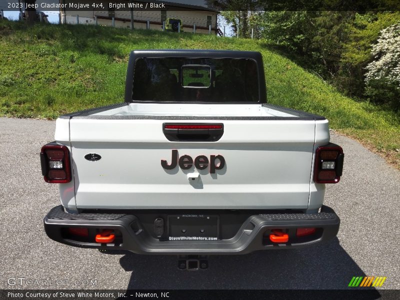 Bright White / Black 2023 Jeep Gladiator Mojave 4x4