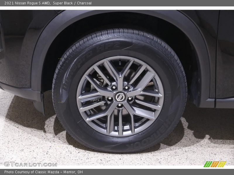 Super Black / Charcoal 2021 Nissan Rogue S AWD