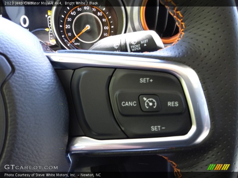 Bright White / Black 2023 Jeep Gladiator Mojave 4x4