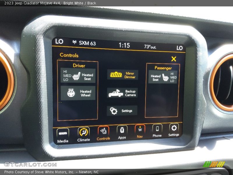 Bright White / Black 2023 Jeep Gladiator Mojave 4x4