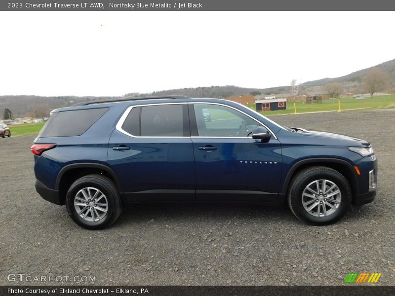 Northsky Blue Metallic / Jet Black 2023 Chevrolet Traverse LT AWD