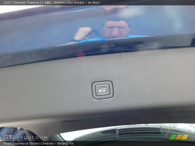 Northsky Blue Metallic / Jet Black 2023 Chevrolet Traverse LT AWD