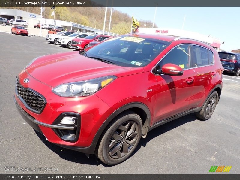 Front 3/4 View of 2021 Sportage S AWD