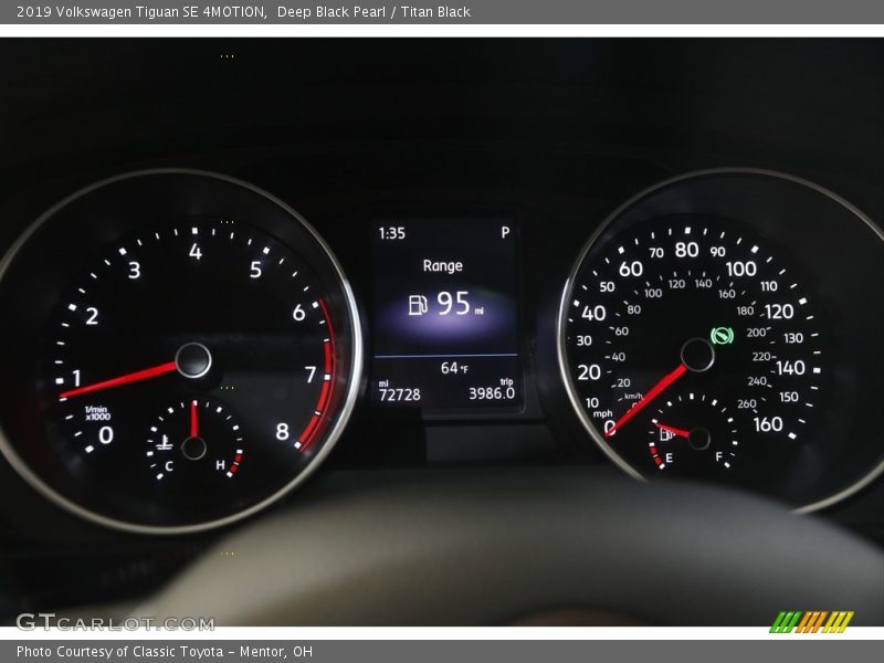 Deep Black Pearl / Titan Black 2019 Volkswagen Tiguan SE 4MOTION