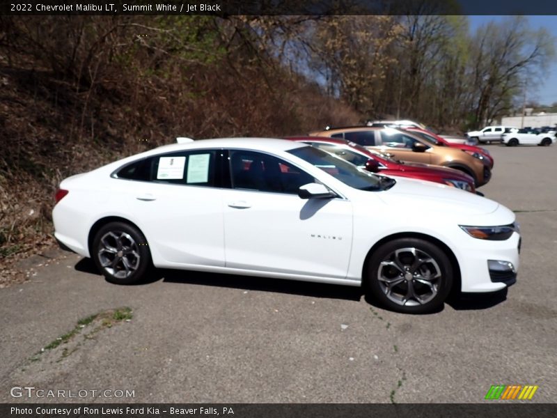 Summit White / Jet Black 2022 Chevrolet Malibu LT