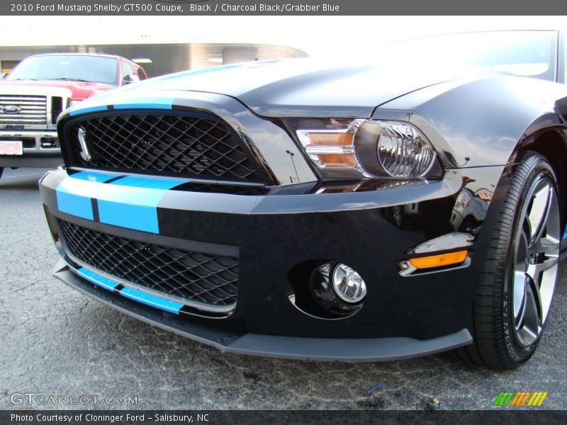 Black / Charcoal Black/Grabber Blue 2010 Ford Mustang Shelby GT500 Coupe