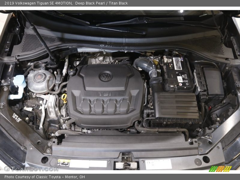 Deep Black Pearl / Titan Black 2019 Volkswagen Tiguan SE 4MOTION