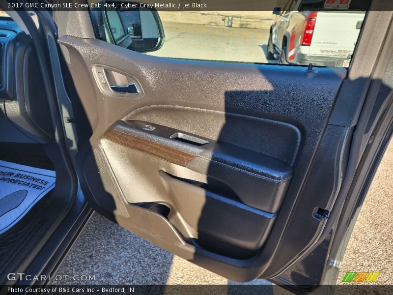 Cyber Gray Metallic / Jet Black 2017 GMC Canyon SLE Crew Cab 4x4