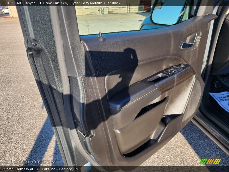Cyber Gray Metallic / Jet Black 2017 GMC Canyon SLE Crew Cab 4x4