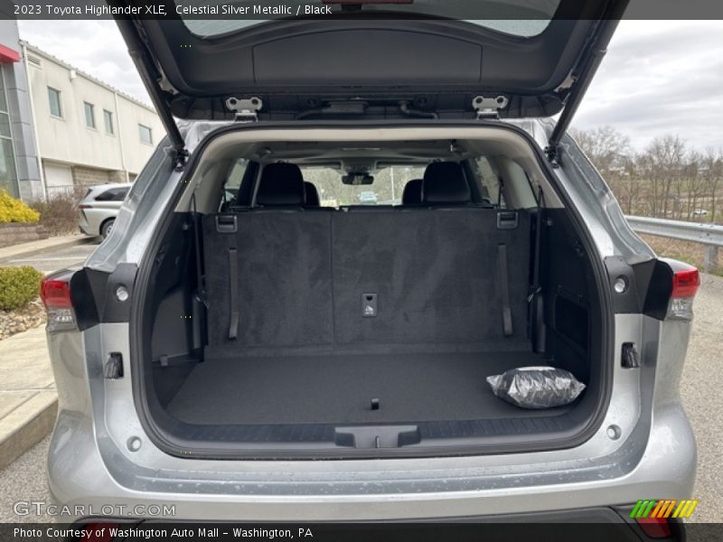 Celestial Silver Metallic / Black 2023 Toyota Highlander XLE