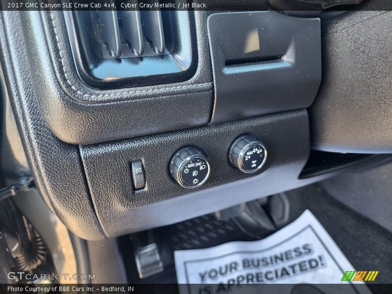 Cyber Gray Metallic / Jet Black 2017 GMC Canyon SLE Crew Cab 4x4