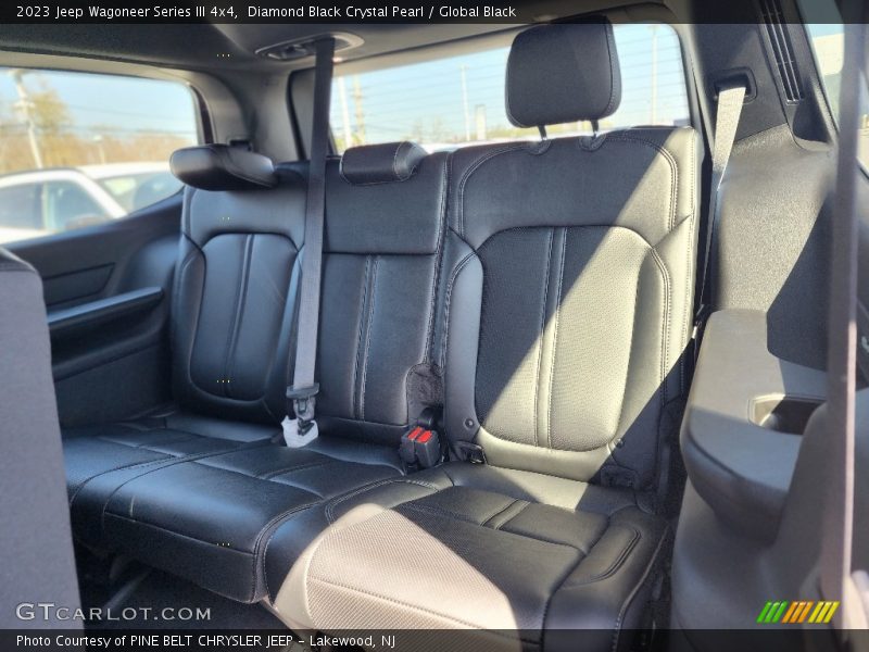 Diamond Black Crystal Pearl / Global Black 2023 Jeep Wagoneer Series III 4x4