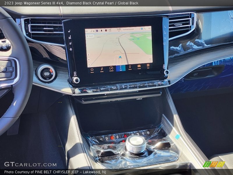 Diamond Black Crystal Pearl / Global Black 2023 Jeep Wagoneer Series III 4x4