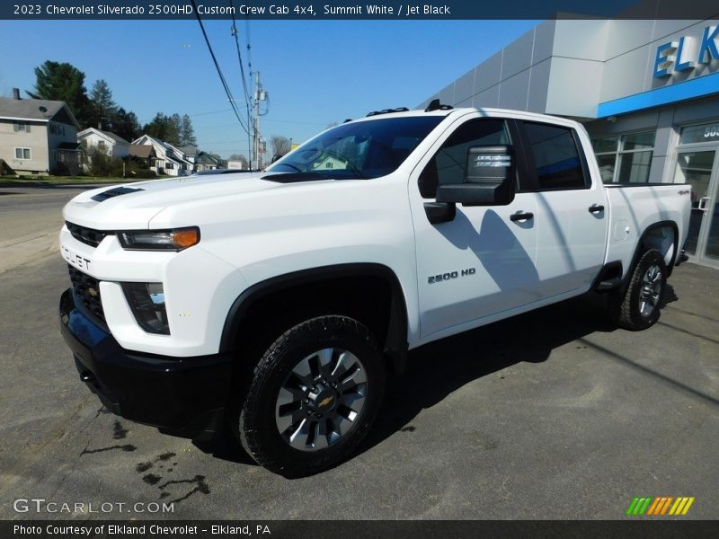Summit White / Jet Black 2023 Chevrolet Silverado 2500HD Custom Crew Cab 4x4