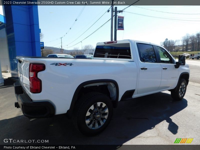 Summit White / Jet Black 2023 Chevrolet Silverado 2500HD Custom Crew Cab 4x4