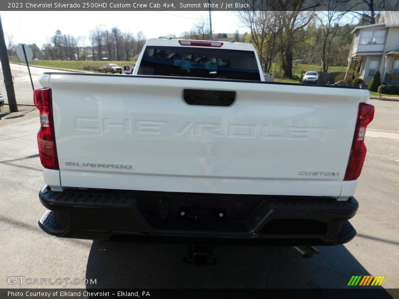 Summit White / Jet Black 2023 Chevrolet Silverado 2500HD Custom Crew Cab 4x4