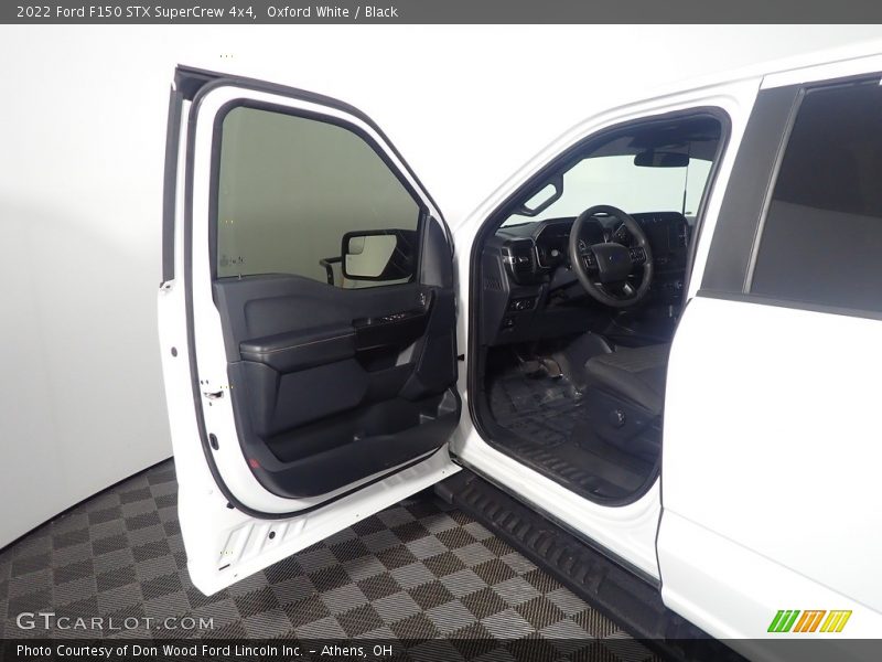 Oxford White / Black 2022 Ford F150 STX SuperCrew 4x4