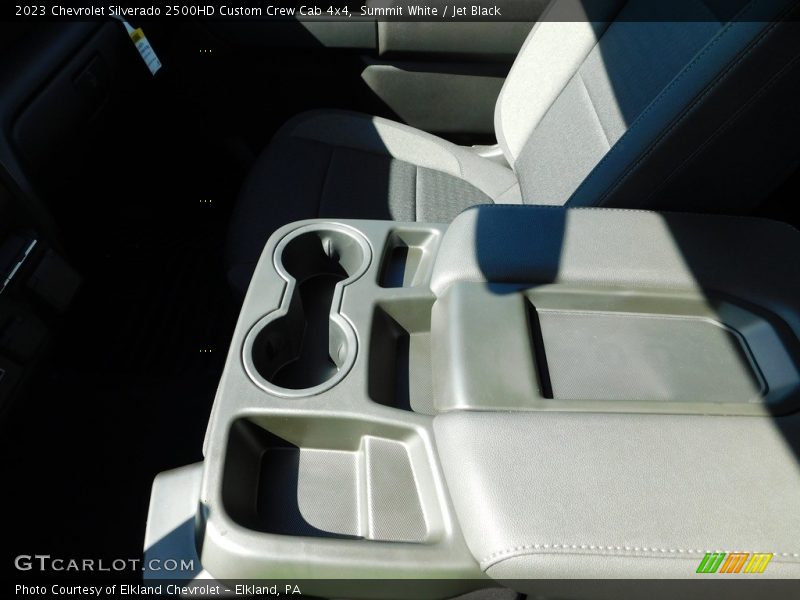 Summit White / Jet Black 2023 Chevrolet Silverado 2500HD Custom Crew Cab 4x4