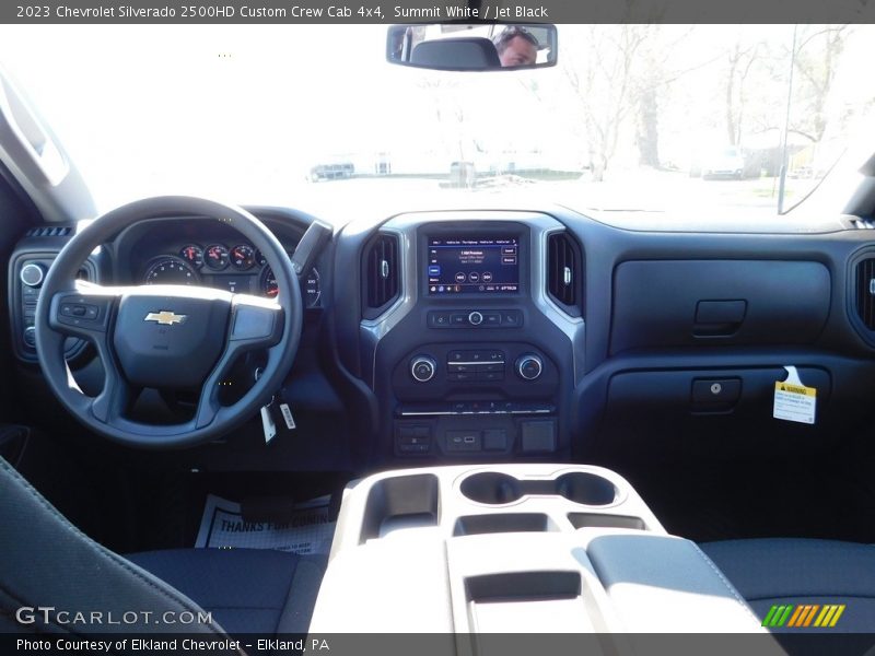 Summit White / Jet Black 2023 Chevrolet Silverado 2500HD Custom Crew Cab 4x4