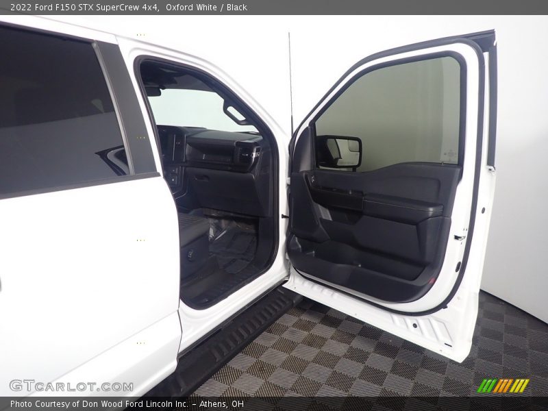 Oxford White / Black 2022 Ford F150 STX SuperCrew 4x4
