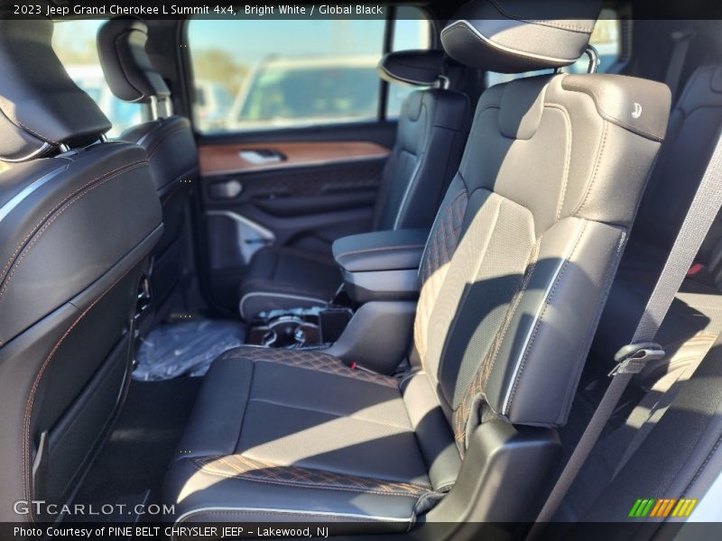 Bright White / Global Black 2023 Jeep Grand Cherokee L Summit 4x4