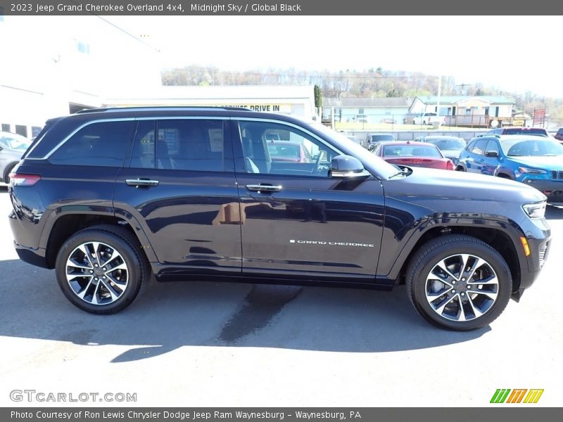 Midnight Sky / Global Black 2023 Jeep Grand Cherokee Overland 4x4