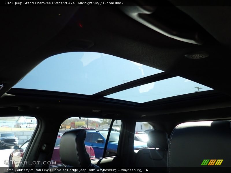 Midnight Sky / Global Black 2023 Jeep Grand Cherokee Overland 4x4