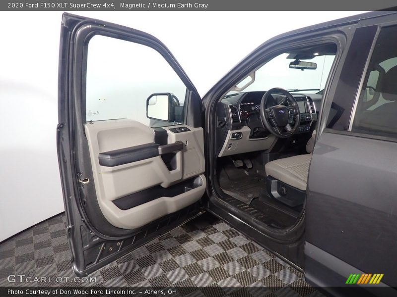 Magnetic / Medium Earth Gray 2020 Ford F150 XLT SuperCrew 4x4