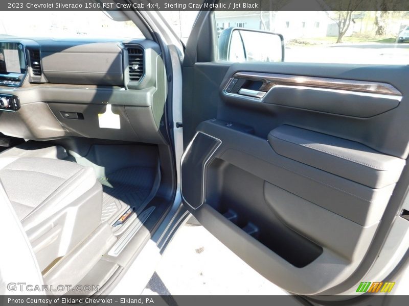 Sterling Gray Metallic / Jet Black 2023 Chevrolet Silverado 1500 RST Crew Cab 4x4