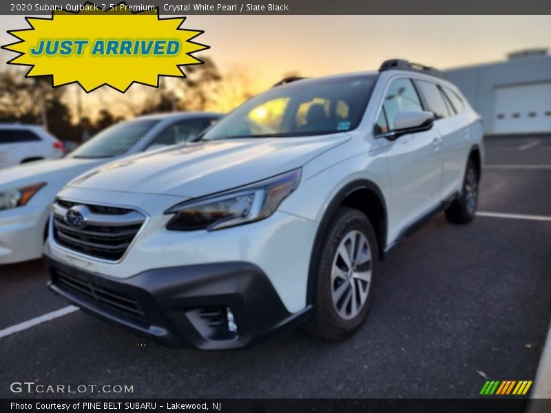 Crystal White Pearl / Slate Black 2020 Subaru Outback 2.5i Premium