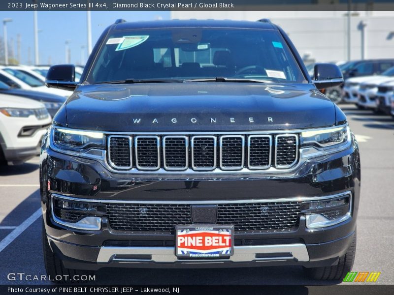 Diamond Black Crystal Pearl / Global Black 2023 Jeep Wagoneer Series III 4x4