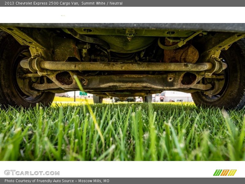 Summit White / Neutral 2013 Chevrolet Express 2500 Cargo Van