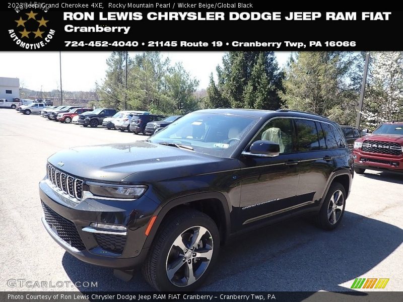 Rocky Mountain Pearl / Wicker Beige/Global Black 2023 Jeep Grand Cherokee 4XE