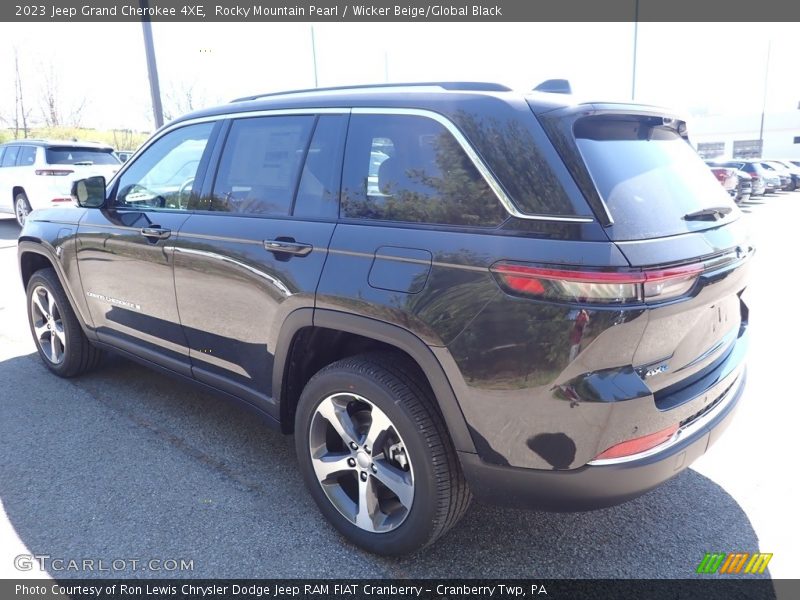 Rocky Mountain Pearl / Wicker Beige/Global Black 2023 Jeep Grand Cherokee 4XE