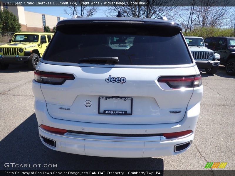 Bright White / Wicker Beige/Global Black 2023 Jeep Grand Cherokee L Summit 4x4