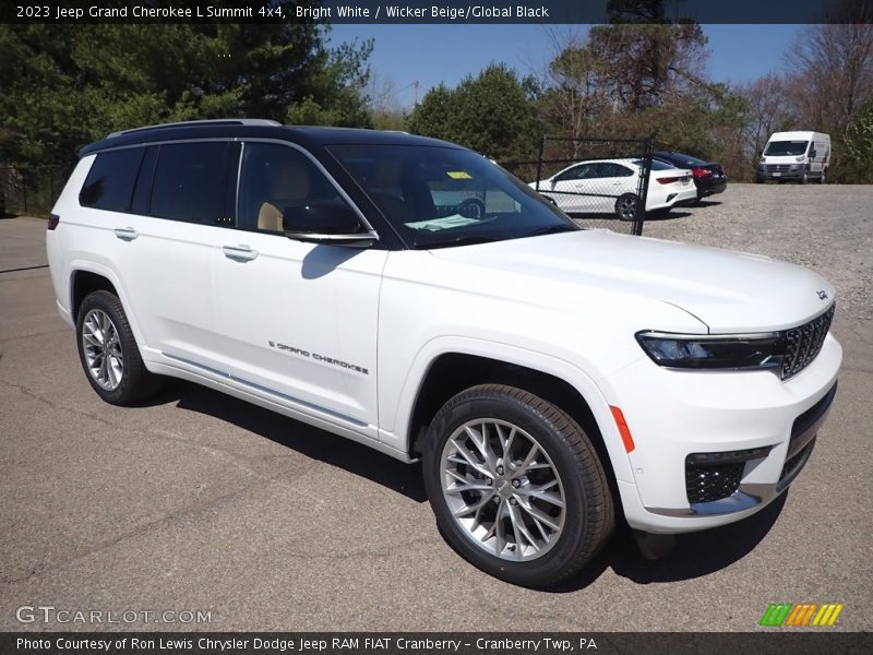 Bright White / Wicker Beige/Global Black 2023 Jeep Grand Cherokee L Summit 4x4