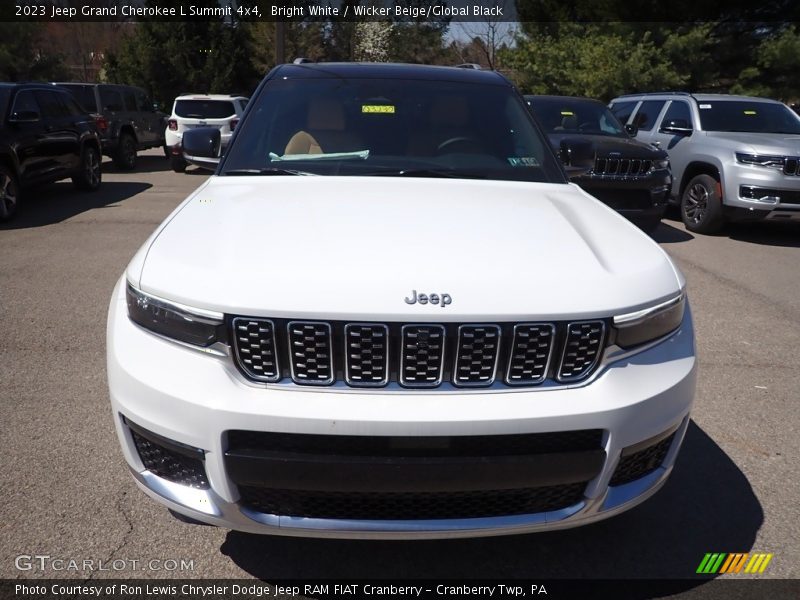 Bright White / Wicker Beige/Global Black 2023 Jeep Grand Cherokee L Summit 4x4