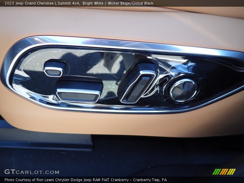 Bright White / Wicker Beige/Global Black 2023 Jeep Grand Cherokee L Summit 4x4