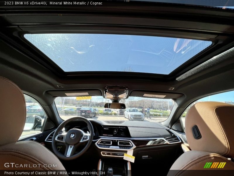 Mineral White Metallic / Cognac 2023 BMW X6 xDrive40i