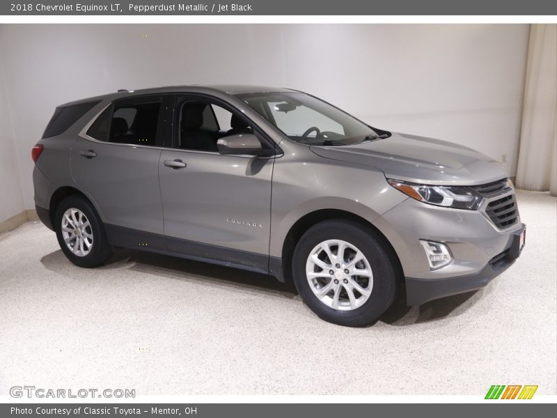 Pepperdust Metallic / Jet Black 2018 Chevrolet Equinox LT