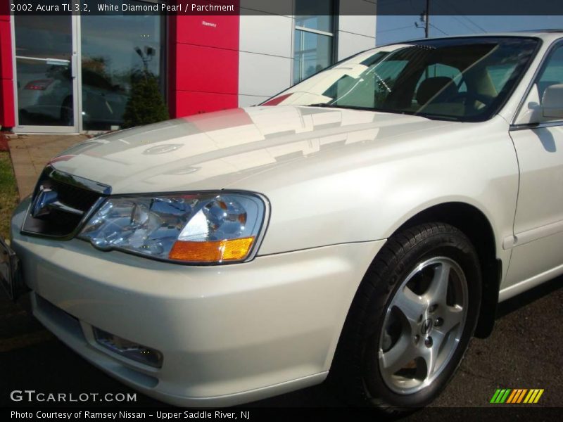 White Diamond Pearl / Parchment 2002 Acura TL 3.2