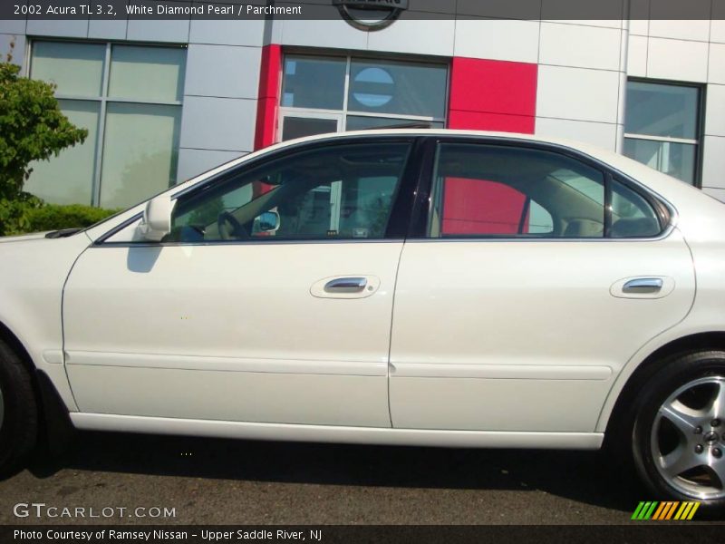White Diamond Pearl / Parchment 2002 Acura TL 3.2
